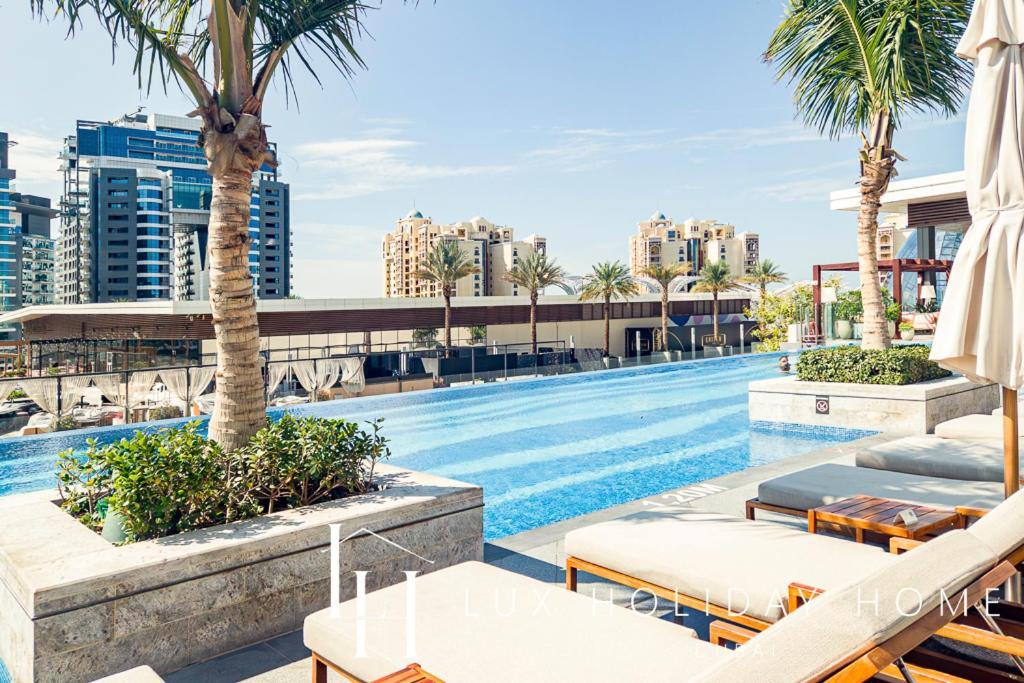 Lux Iconic Views At The Palm Tower Suite 2 Dubai Eksteriør bilde